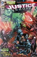 Justice League n. 31 by Geoff Jones, J. M. DeMatteis, Jeff Lemire