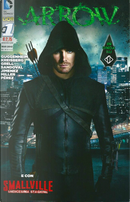 Arrow/Smallville n. 1 by Andrew Kreisberg, Brian Q. Miller, Marc Guggenheim, Mike Grell, Pere Pérez, Sergio Sandoval