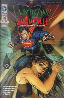 Arrow/Smallville n. 4 by Andrew Kreisberg, Brian Q. Miller, Marc Guggenheim, Pere Perez
