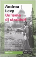 Un'isola di stranieri by Andrea Levy