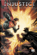 Injustice. Gods among us: Anno uno by Tom Taylor